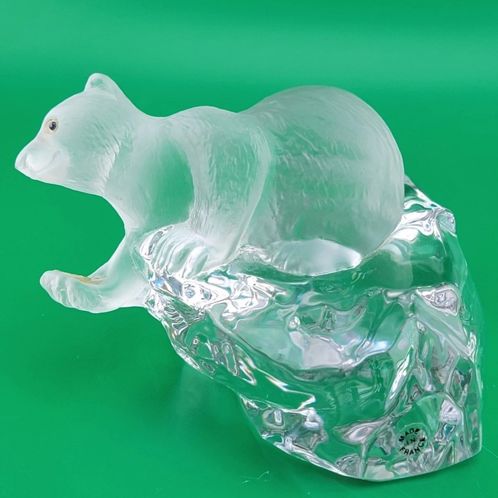 Faberge Crystal Polar Bear Signed Igor Carl Faberge Made in France.Missing Fishq